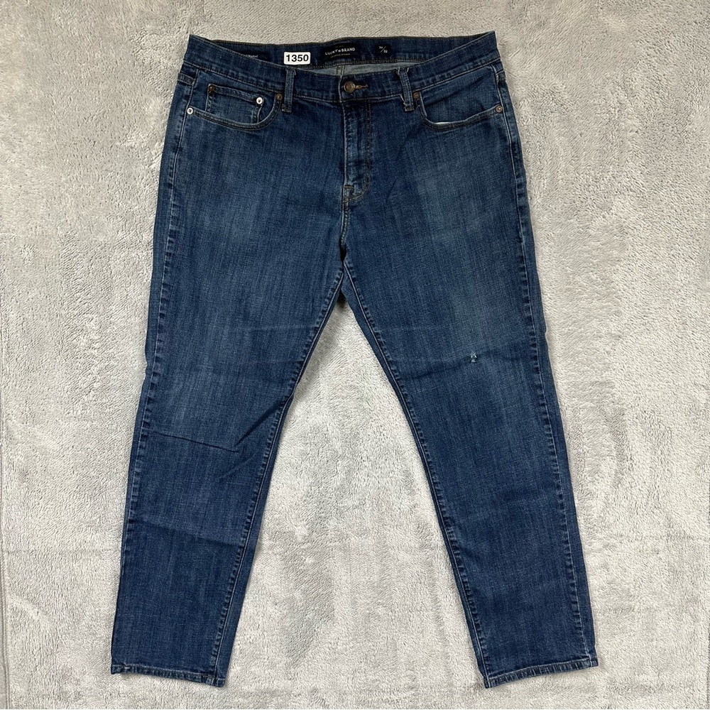 Lucky Brand 221 Straight Men’s Jeans Size 38x32 Medium Wash Denim